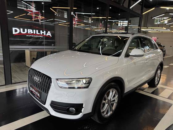 AUDI Q3 2.0 TFSI AMBIENTE QUATTRO 4P GASOLINA S TRONIC